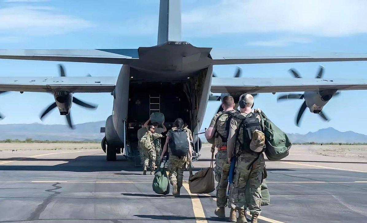 有网友说:美军怂，不敢和伊朗打地面战。其实，这些人根本不懂现代战争，你空中赢不了