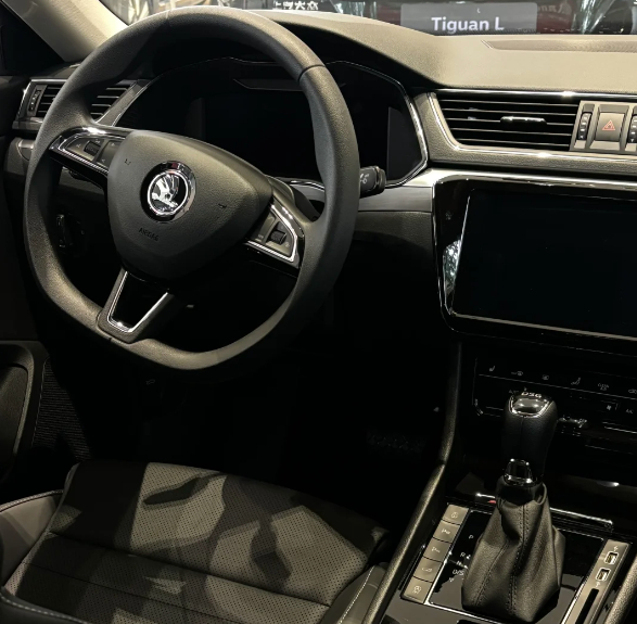 尘埃落定！斯柯达确认将退出中国，销售持续至2026年年中，售后保障延续。大众回应