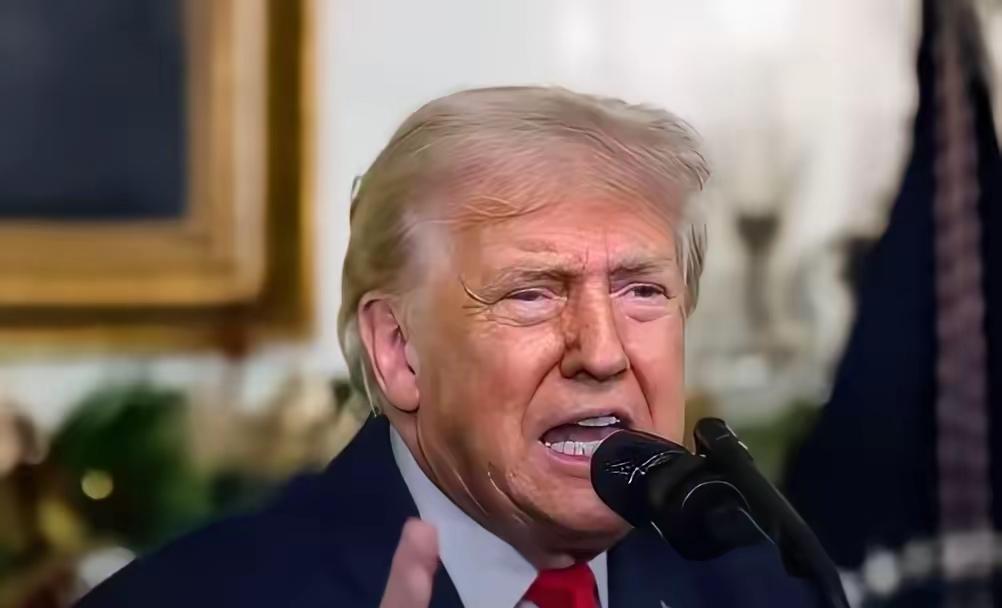 动真格了！美军3架B-1B轰炸机刚贴台岛东线飞，就被解放军雷达锁得死死的，防空识