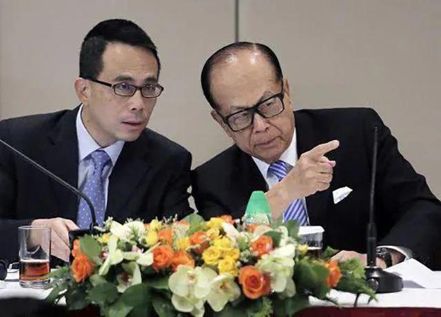 巴拿马一出幺蛾子，国内有些人又开始替李嘉诚翻案了——说李嘉诚早看一步，当时不让卖