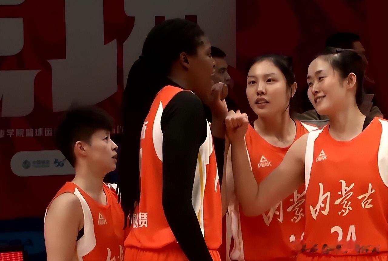 84比94！琼斯力压韩旭，四川女篮惜败内蒙古，李梦孤掌难鸣
四川女篮与内蒙古女篮