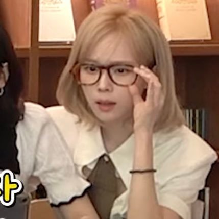 🐶：让我看看… ​​​