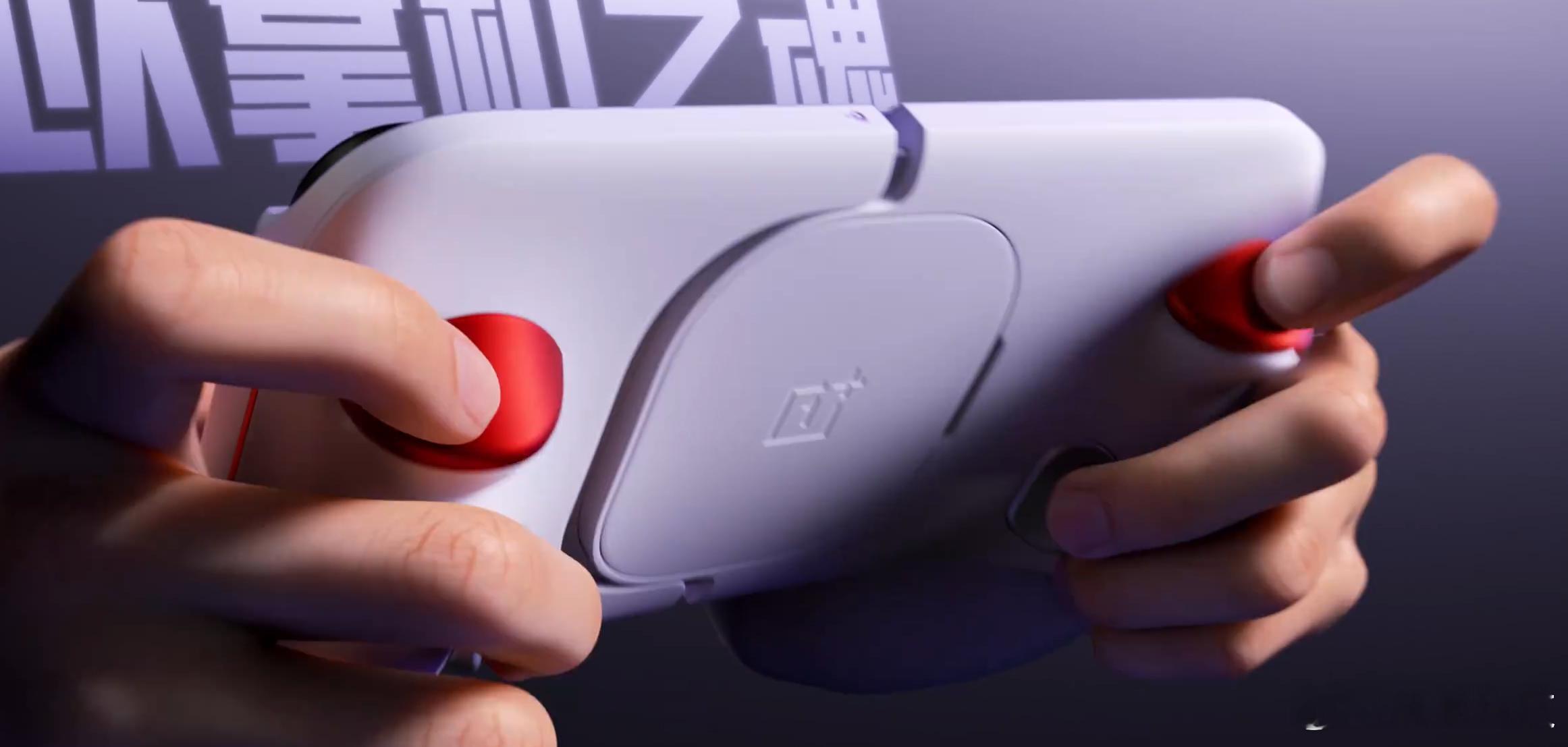 为了让你们手游打得更好。一加给一加Ace 6至尊版配套特别出了个游戏手柄~