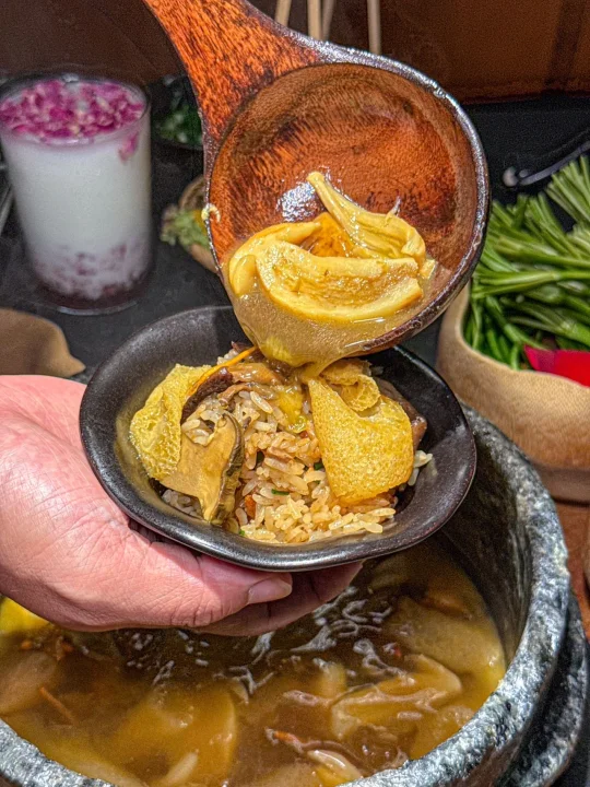 来广州！！这锅鲜菌火锅，终于吃上了…