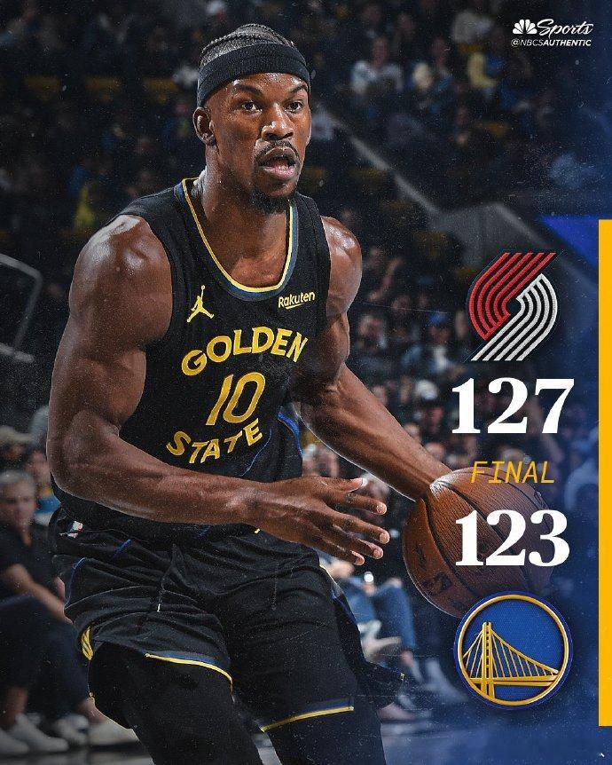 勇士主场迎战开拓者。勇士2连败后9胜8负，开拓者4连败后6胜9负。本场比赛，库里