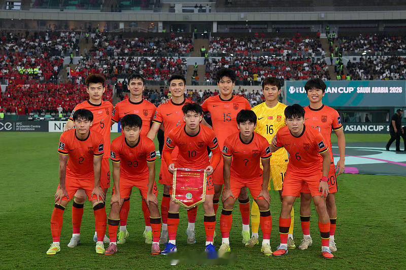 U23国足vs日本U23国足vs日本唉！虽然0:4吧，但是已经很好了，毕竟实力差