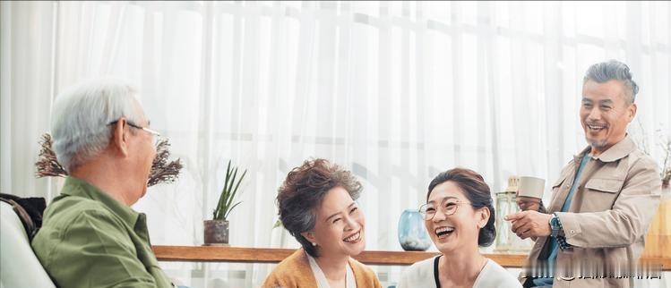 这届年轻人要面对的，根本就不是老一辈人嘴里说的那个“吃不吃得了苦”的问题，那个说