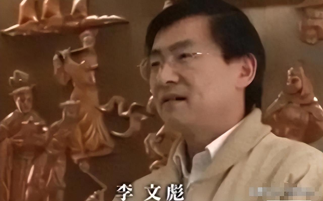 叛中投日被拒收，成中国和日本的共同笑柄，如今成黑户后悔不已 
 
上海人李文彪在