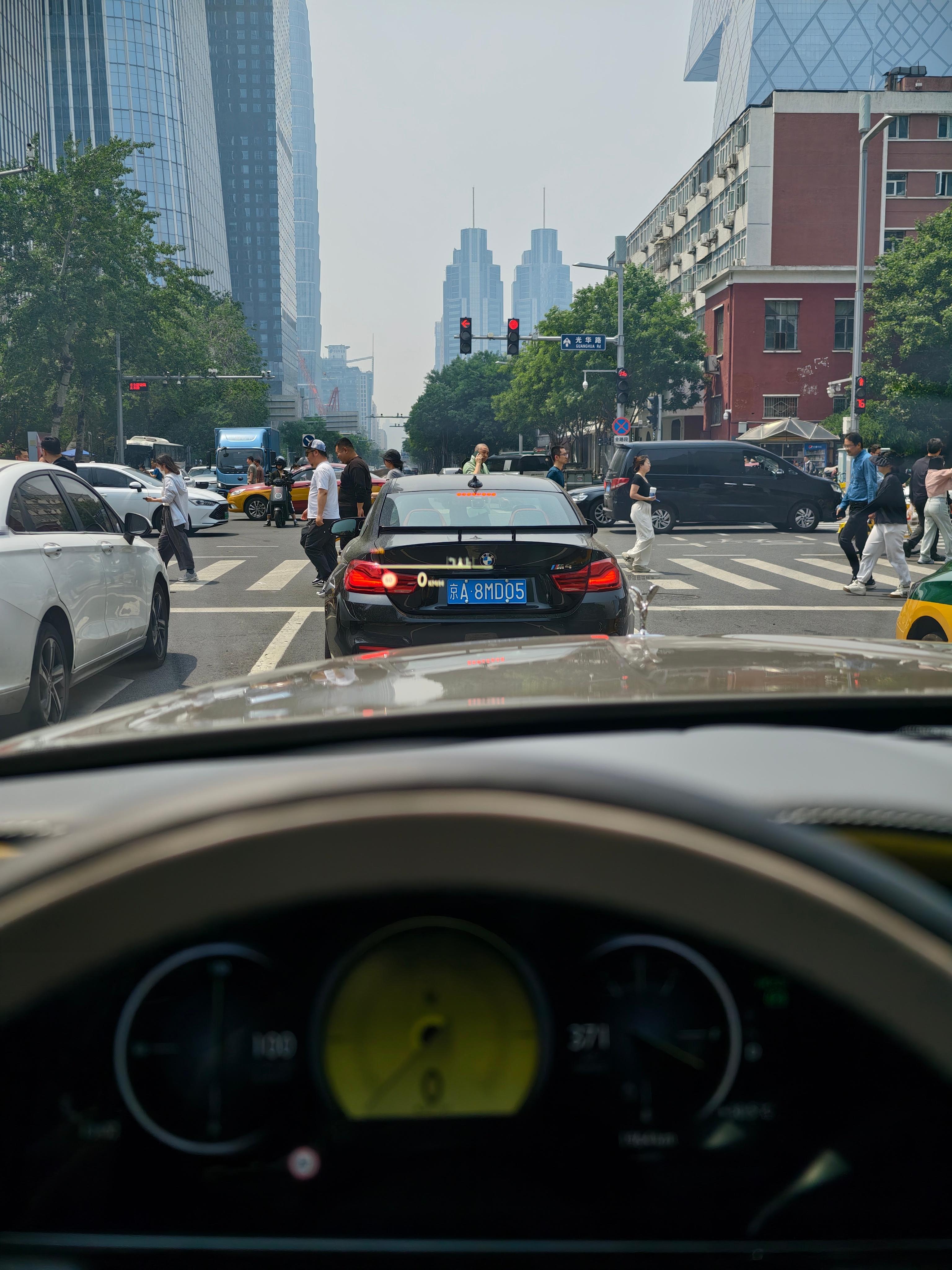 什么家庭条件？年轻轻轻就开上了 M4[doge]你的下一台车  ​​​