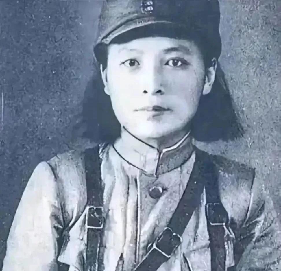 1939年，田仲樵正在监狱里给日军洗衣服，谁曾想，竟发现了自己为丈夫缝制的裤子，