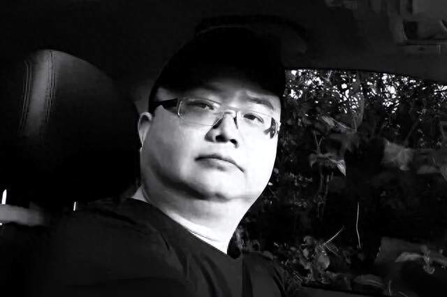 敢揭电诈黑幕的徽剑长眠山野，公道虽迟他却再也看不到了