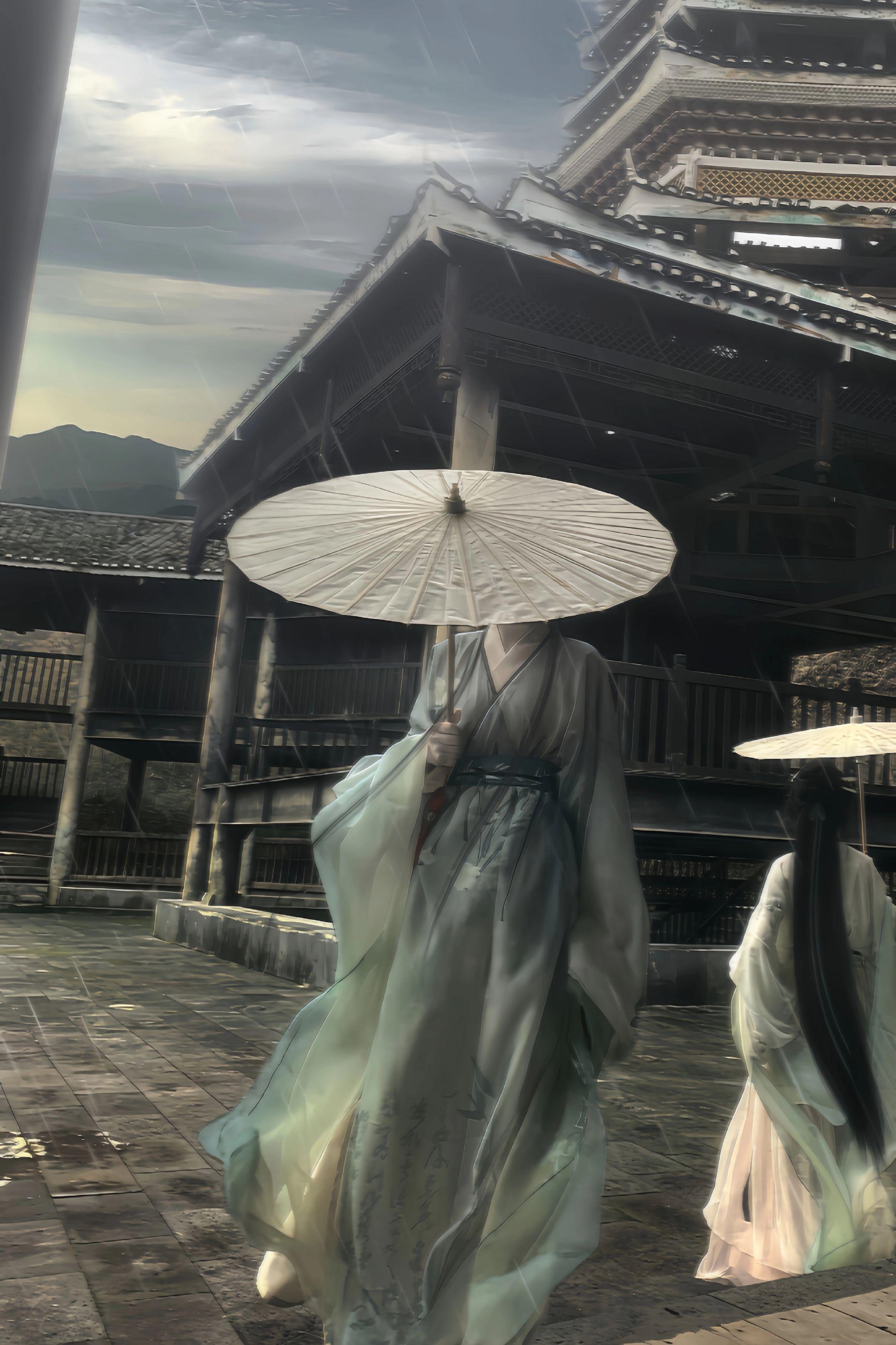 “落花有意随流水，流水无情恋落花”