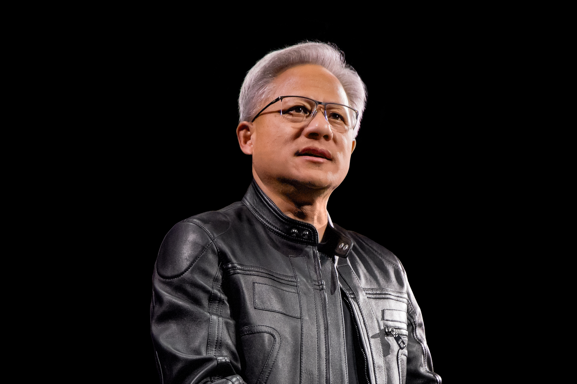 英伟达首席执行官黄仁勋坦言，美国必须赢得与中国的AI竞赛，以确保未来全球人工智能