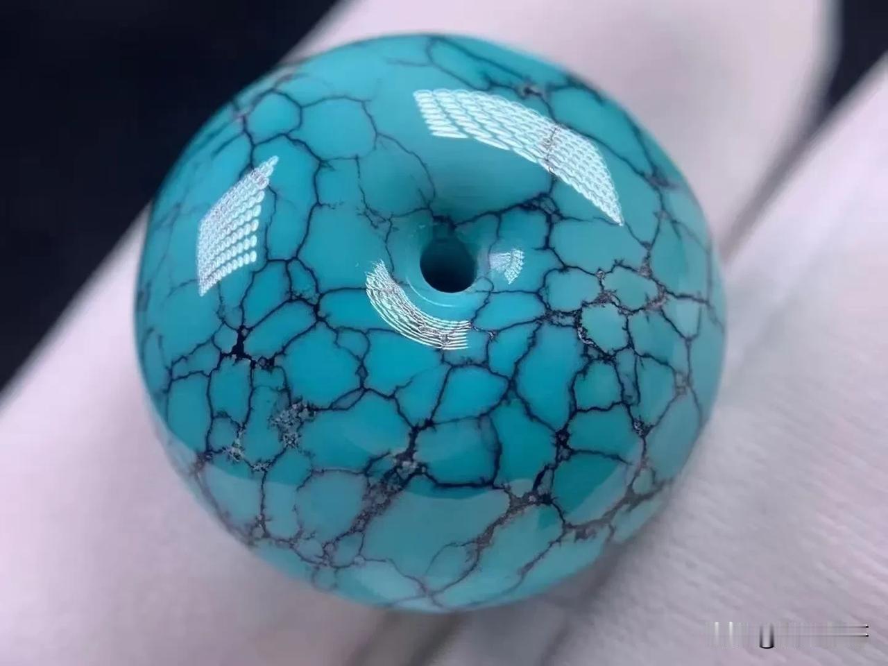 【网花面包圈】
总价3880🉐原矿高瓷高色精美网花面包圈！花纹均匀漂亮无坑裂！