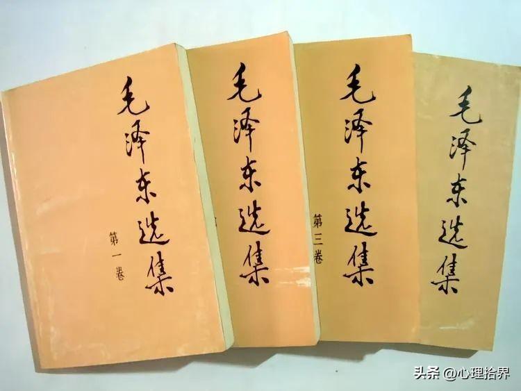 矛盾为什么总要一分为二地看？
因为世界本就是对立统一的动态系统。
教员在《矛盾论