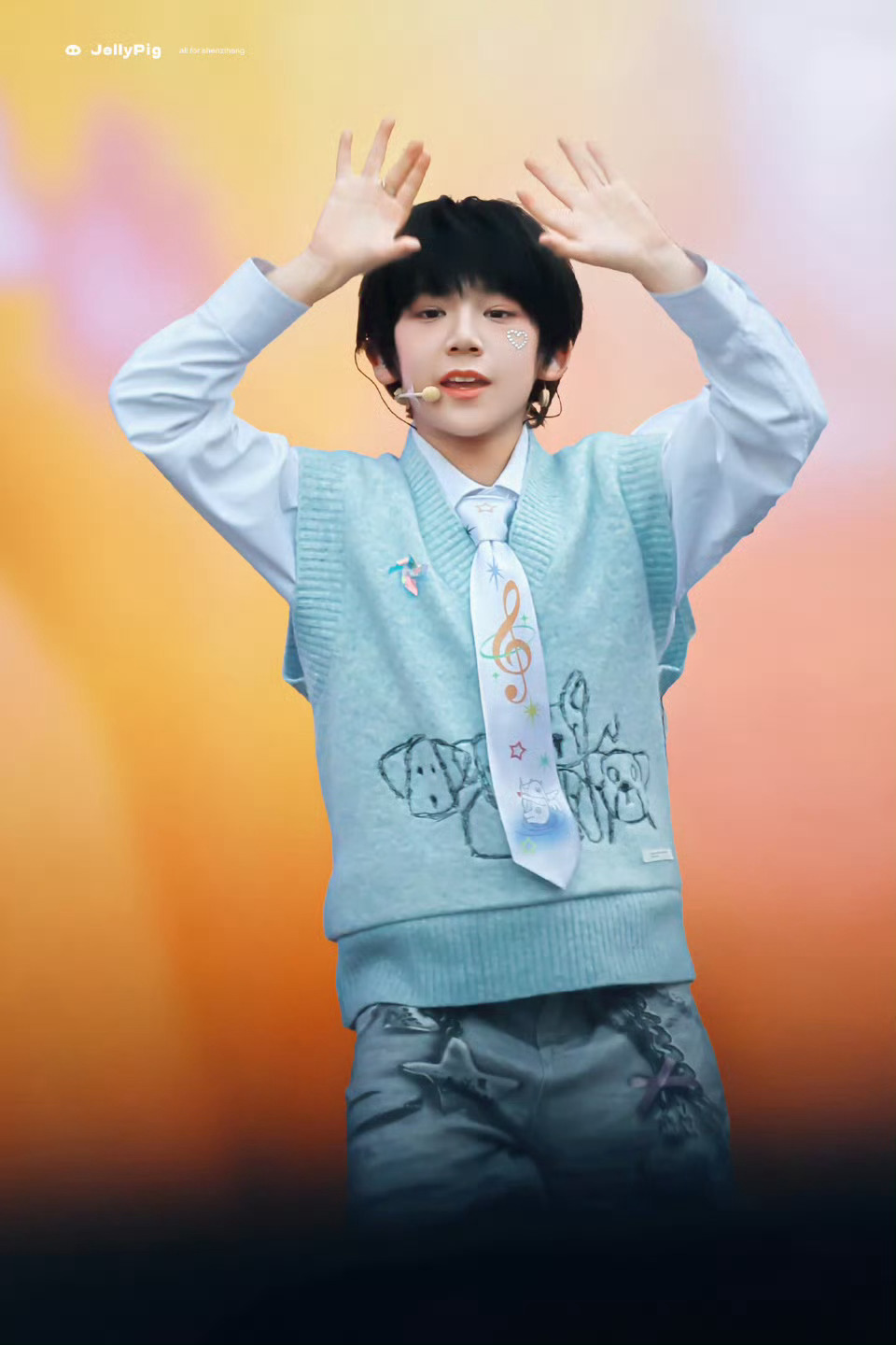 投稿TF家族新音 欢迎了解我们可爱又迷人实力又在线的五代沈子航小朋友 