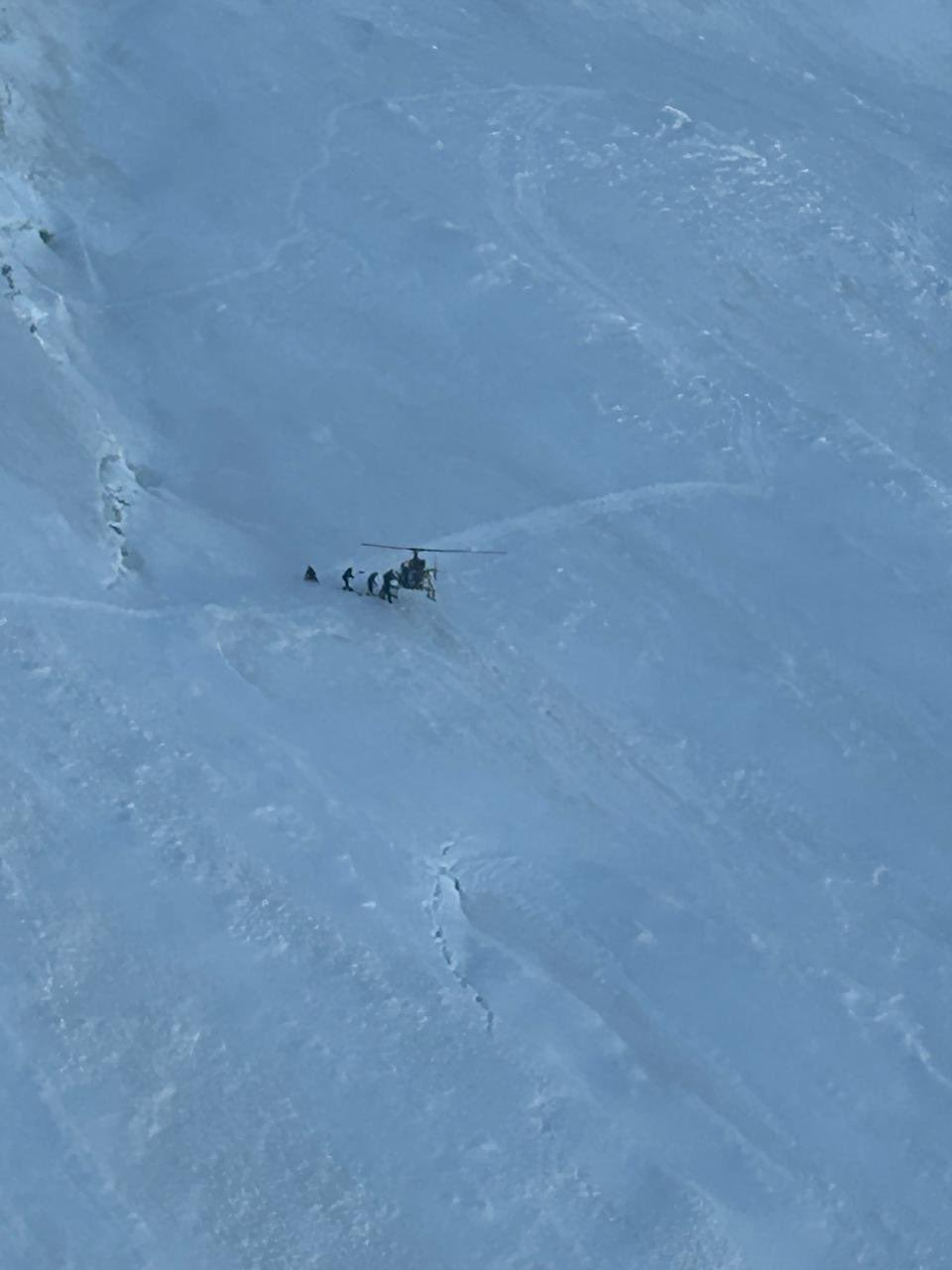印度陆军航空兵在怒昆峰附近海拔18600英尺的地方进行了一次大胆的营救行动，该处