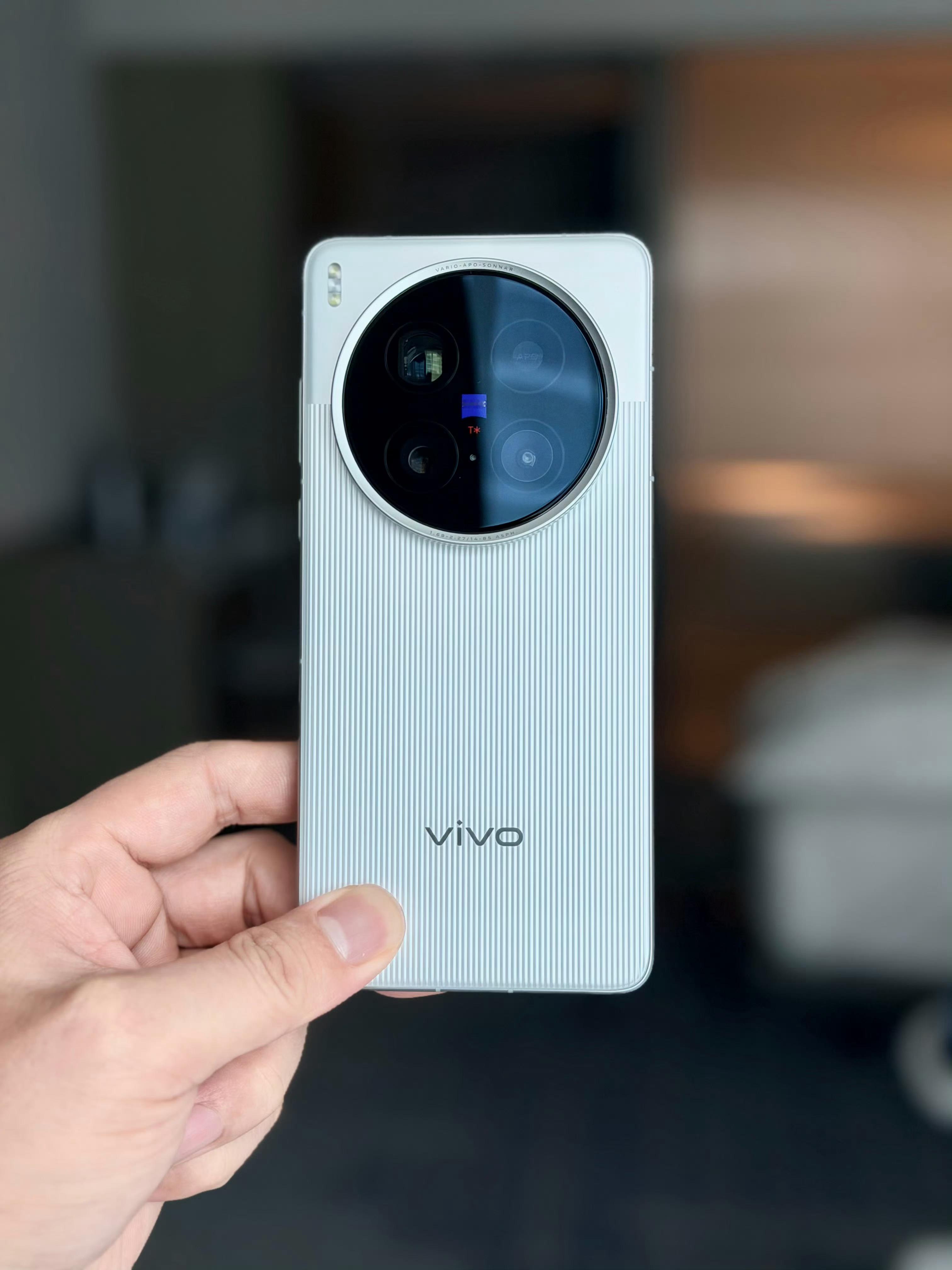 说真的，我还是挺喜欢『奥利奥』的～蓝厂能把天圆地方延续多代，就挺好，没必要随波逐