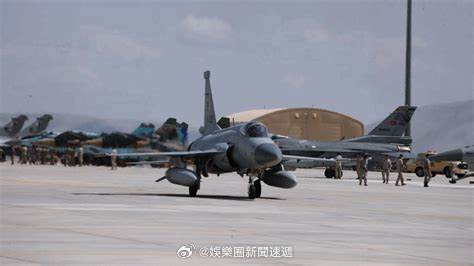 巴基斯坦报复印度军事 「巴基斯坦 出动中国 与巴基斯坦合作研製的“JF-17FC