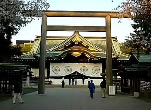 8月15日，就在日本战败投降日当天，日本首相高市早苗向靖国神社供奉祭祀费，日本防