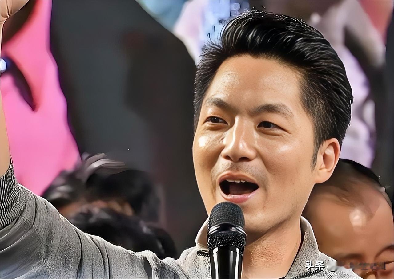 蒋万安和其父蒋孝严相比可差远了。

蒋孝严疫情之后回到大陆，第一句话就是：“中国