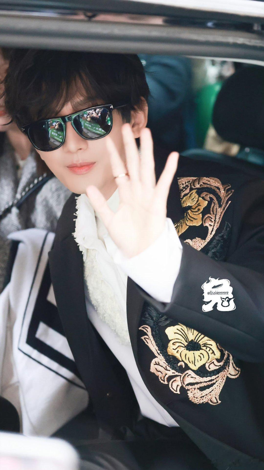 成毅，从活泼开朗到成熟寡言，哥哥，这十多年，你总是专注于自身，专心打磨演技，一步