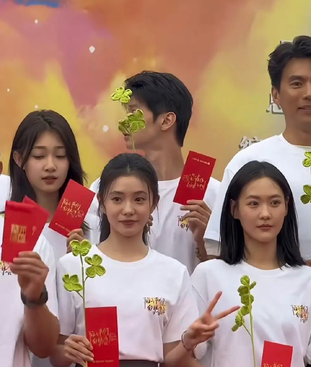 刘浩存的鼻基底真的好低，热恋和女二女三对比 ​​​