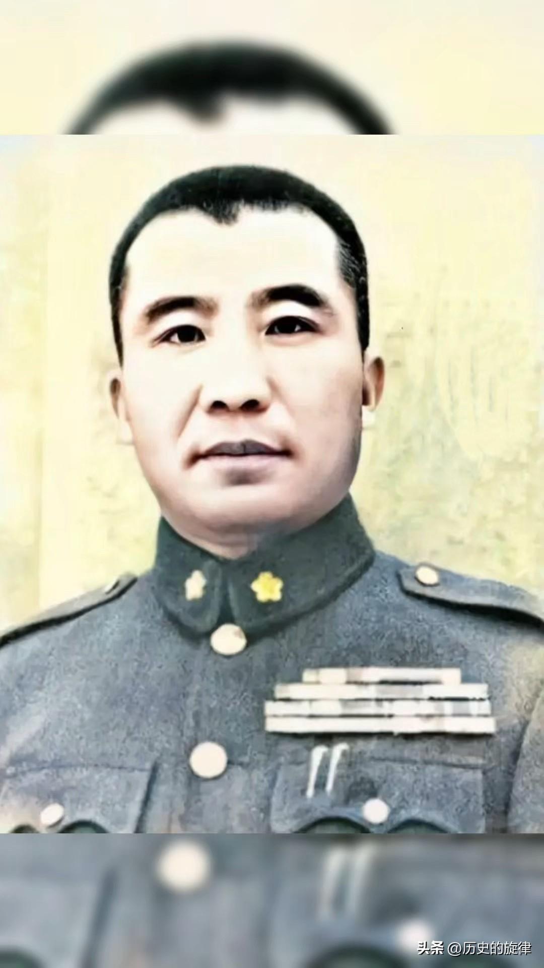 1935年的寒冬，浙赣交界的怀玉山被漫天风雪裹得严严实实。连日血战之后，红十军团