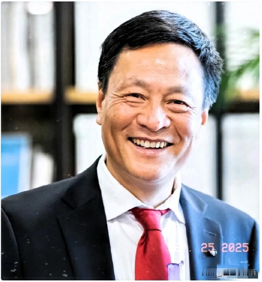 刚查了俞孔坚，
不查不知道，原来
他是把中国生态景观从“造景”拉向“救命”的关键