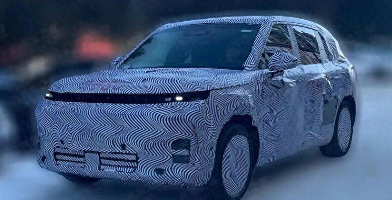 内容：2026年2月17日，一组重度伪装的路试车照片在网络上流传。汽车之家等媒体