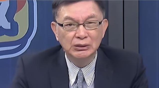 台湾名嘴苑举正说：大陆多次军演已经让台湾人无感，他们认为只是演习而已，又不会真打