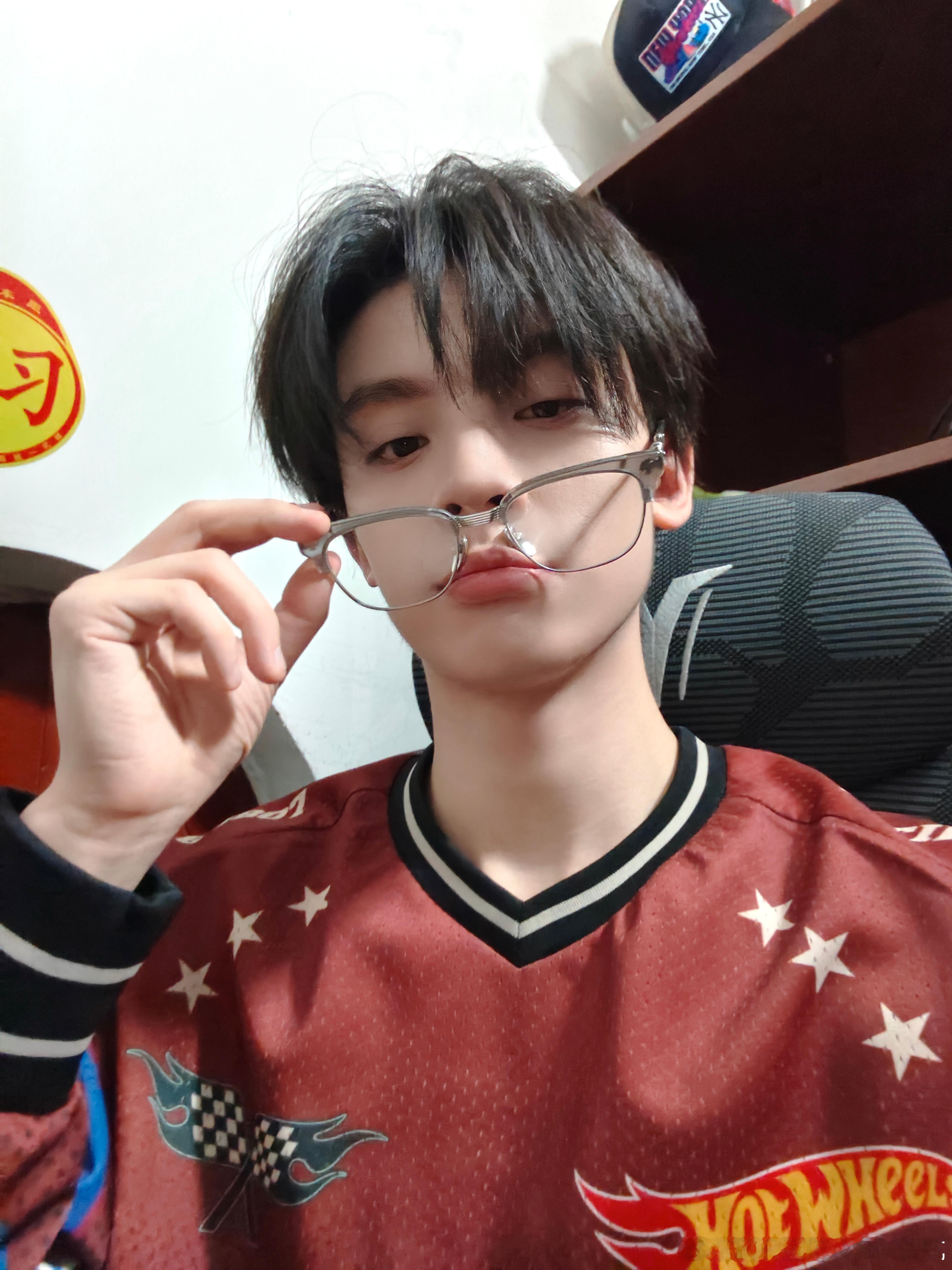 嘿嘿好臭屁。 