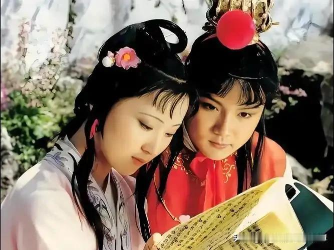 能吃一辈子贾宝玉红利不是啥丢人的事，这就是本事！
娱乐圈里，多少面孔来了又去，像