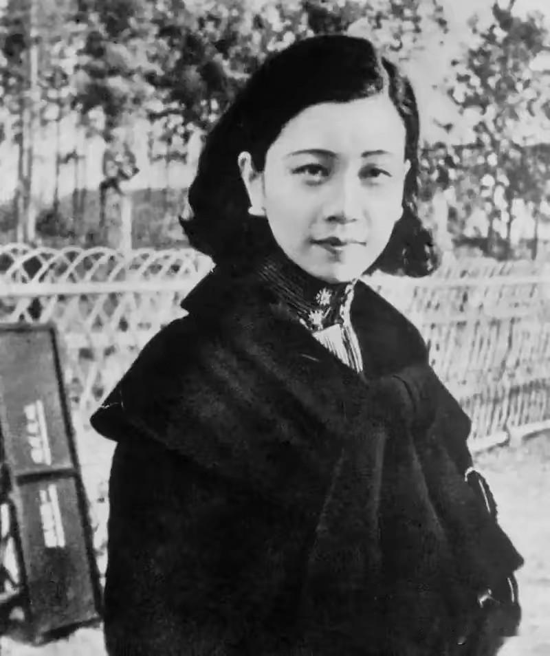 56岁孤死北京！张作霖嫡长女张首芳一生护弟，张学良收到死讯当场崩溃痛哭
 
19