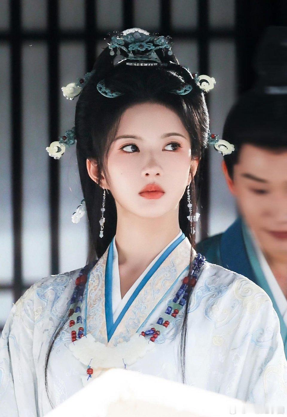 刘些宁 的古装太绝了！！古韵大美人