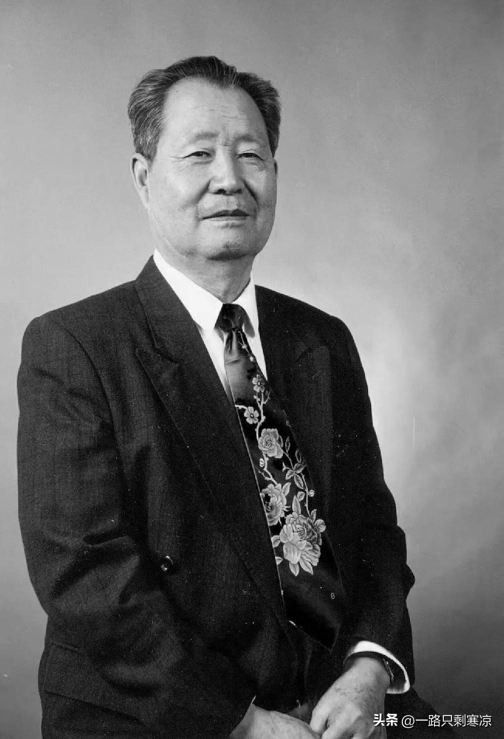 10月6日，著名医史学家、中国中医科学院资深研究员李经纬先生在北京逝世，享年97