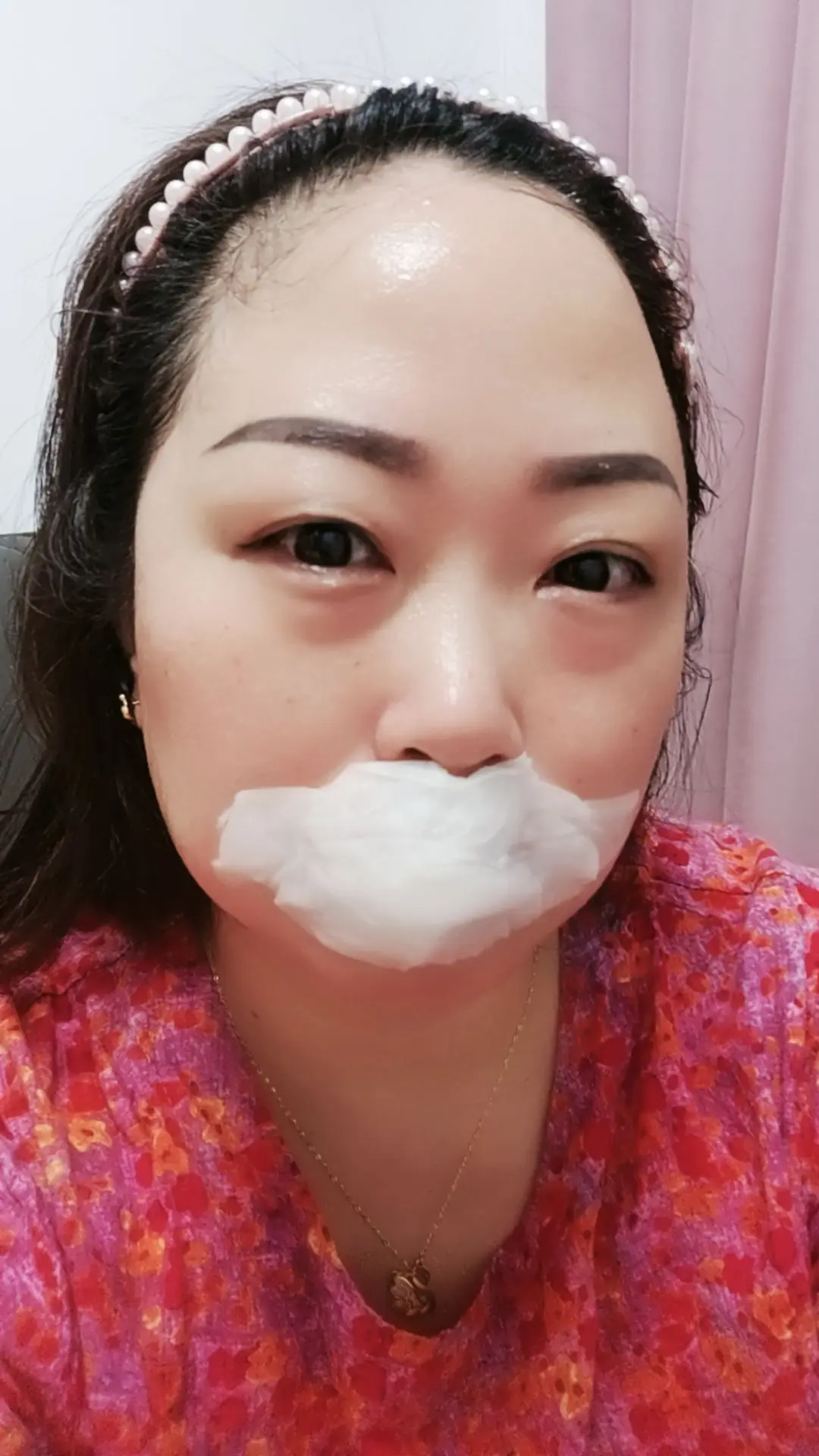 只能把嘴巴封起来