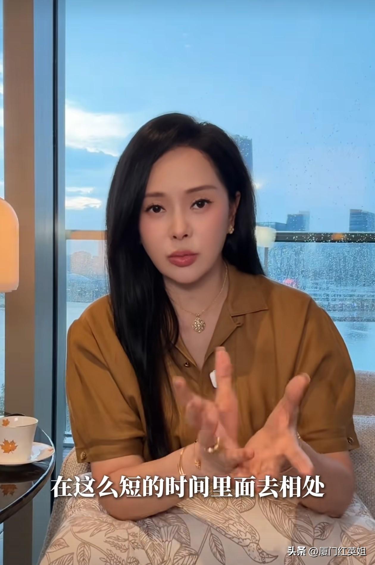 伊能静的《妻子的浪漫旅行》和她儿子恩利的《桃花坞》前后脚收官，伊能静发布视频回复