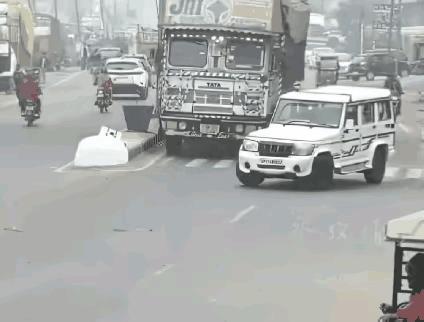 远离大车，怎么就是不听呢？！