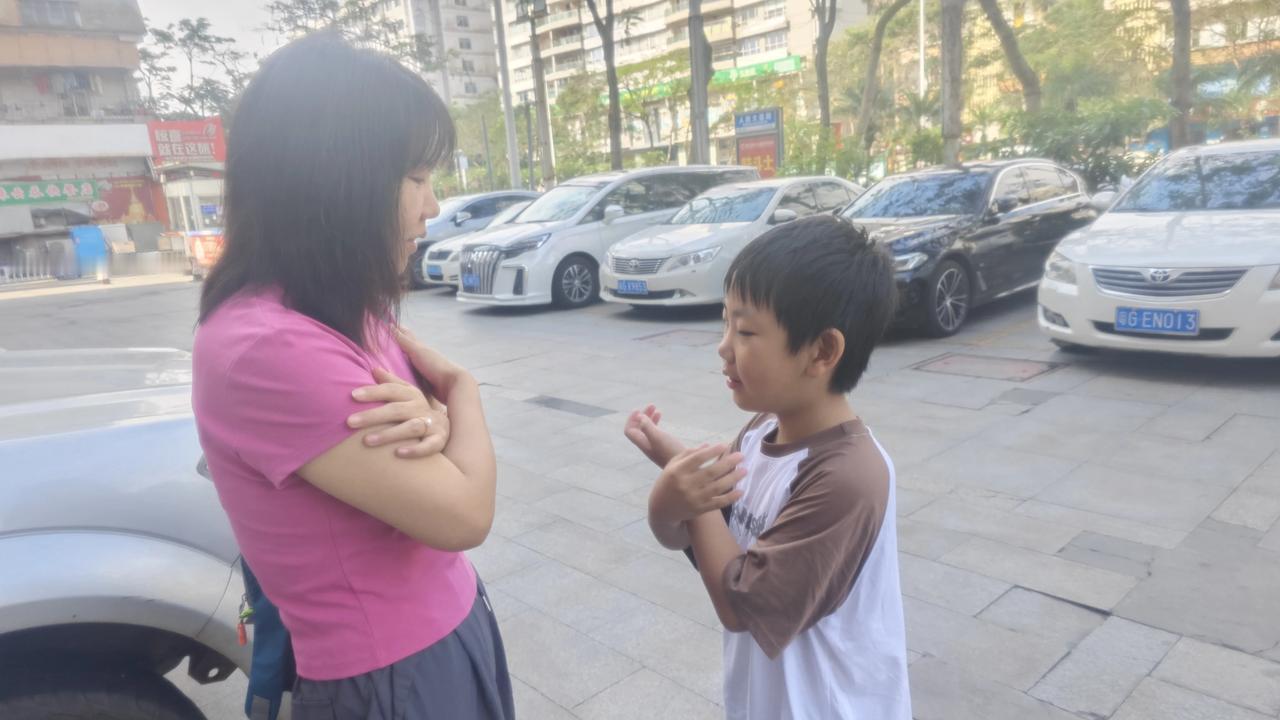 【感受湛江（2）】
   没想到不到半月，广东就进入夏季，在烈日的烘烤下，初夏的