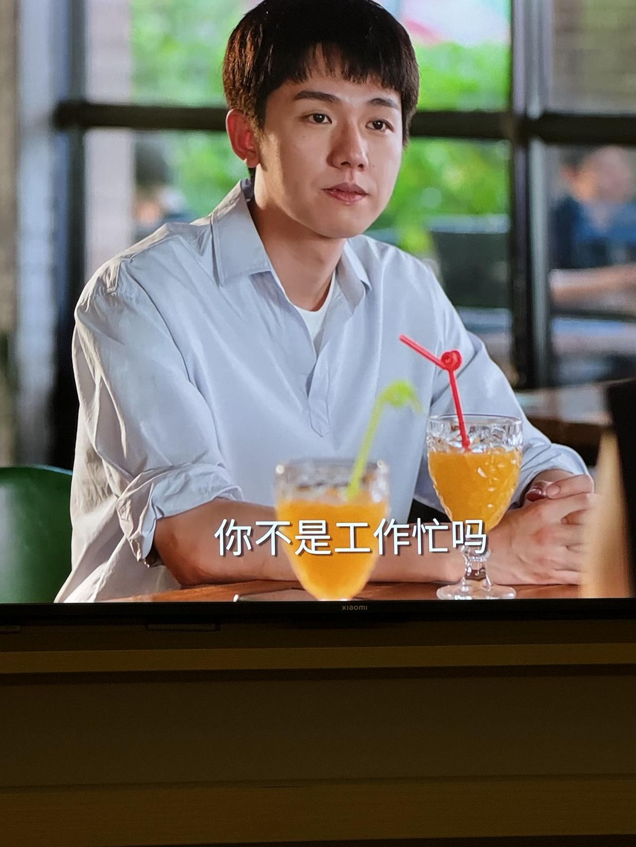 你喜欢哪位男演员非常喜欢他演的戏，动作细节都演的非常到位，就是想不起来名字了