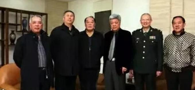 1967年10月，保卫人员向许世友报告：司令，有人要见你，许世友吼了一声：不见，