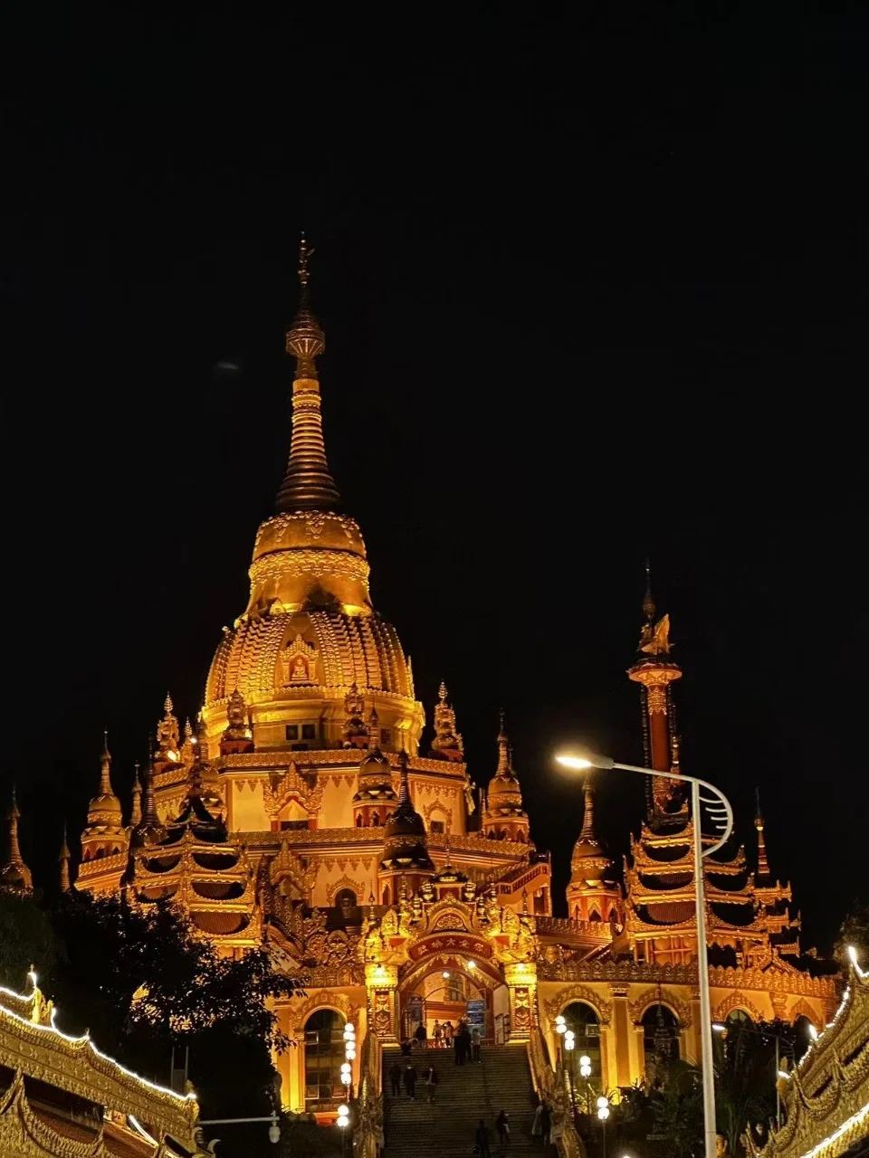 🔥芒市必去！大金塔+佑祥特产，解锁你的