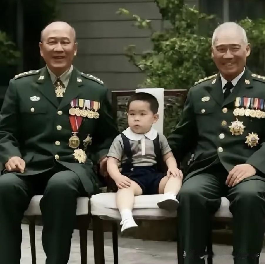 早年彼此立场对立，白崇禧和顾祝同两家为何最后结成儿女亲家？