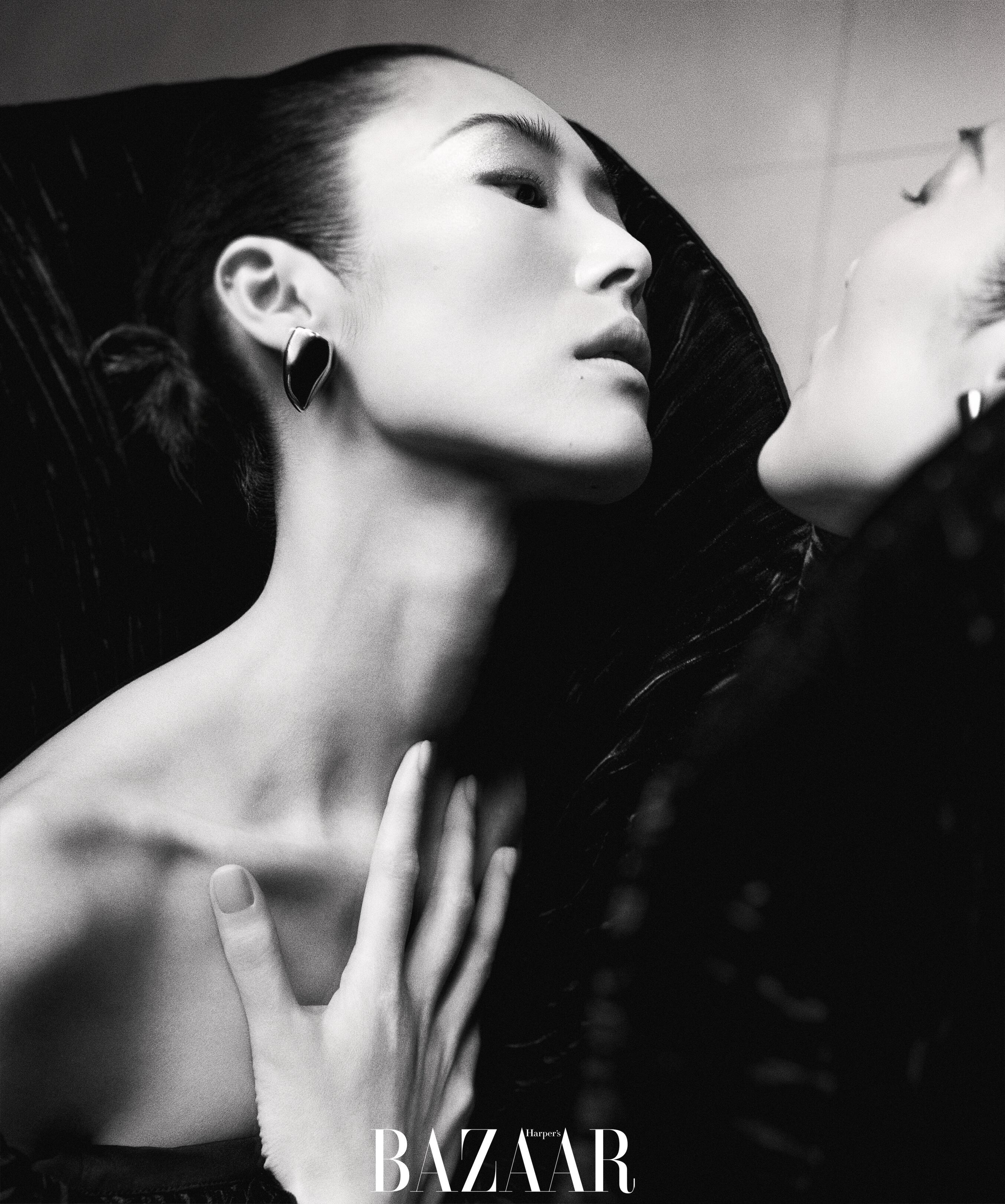 模特刘雯登上《时尚芭莎》2026年3月开季刊封面，第八次登封 & 第四次坐镇开季