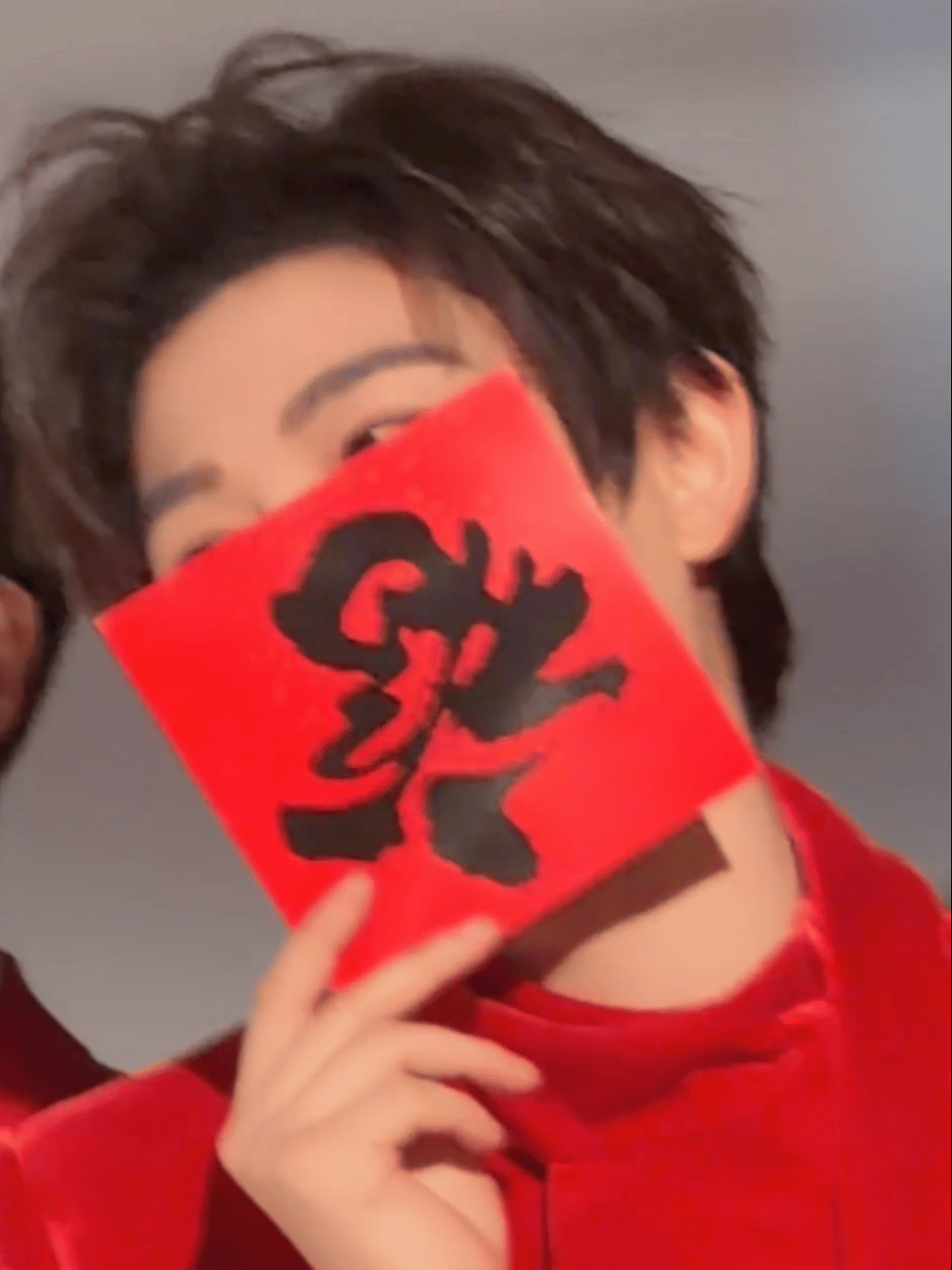 丁禹兮春晚花絮vlog 看完丁禹兮春晚幕后vlog，只想说这种真诚又可爱的艺人真