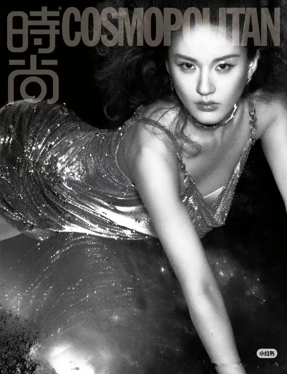 这是我认识的露思吗?太高级了，不敢认 ​​​