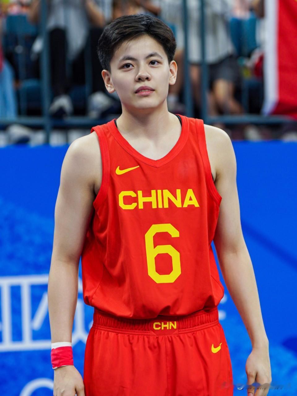 逆风翻盘,中国女篮战胜捷克,掌握晋级八强主动权！整场比赛跌宕起伏，让从绝望到希望