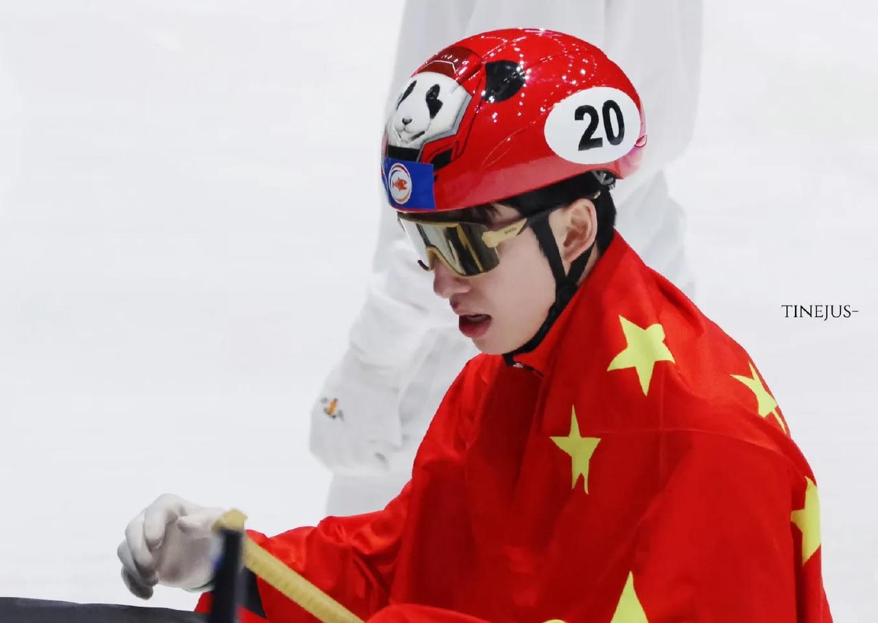 林孝埈500米夺冠，网友盛赞：你依旧是那个少年！ 
网友：
祝贺你  获得冠军！