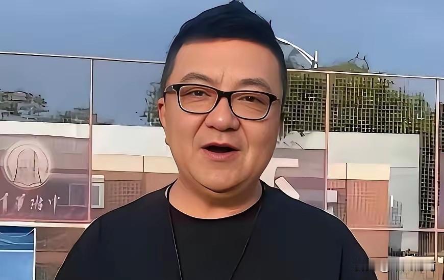 昨晚直播董路彻底怒了：“我免费培养你家孩子九年，现在踢出来了拿冠军，有些孩子的家